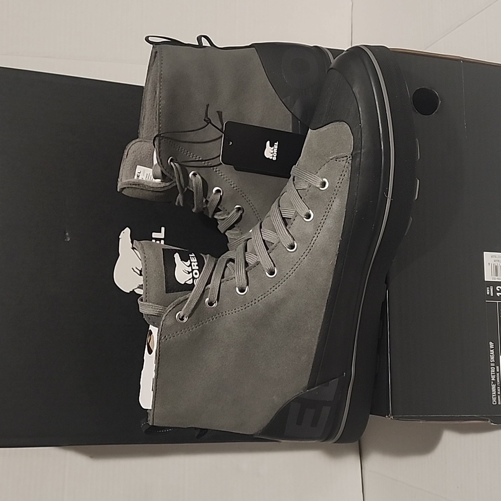 SOREL waterproof sneakers insulated mens boots suede leather trail hiking shoes - Picture 3 of 3